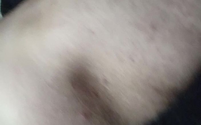 Dog4242: Amatoare cu cur bogat, filmare de acasă