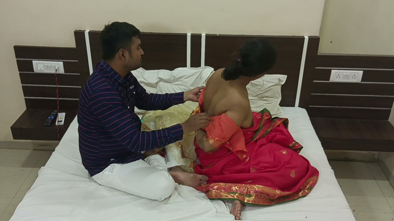 Horny Indian Couple: Marathi Wife Kavita Horny and Hot Wife Having Sex