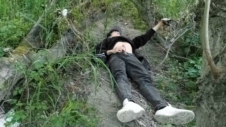 Jon Arteen: This Gay Twink Sticks His Cock Through His Fly to...