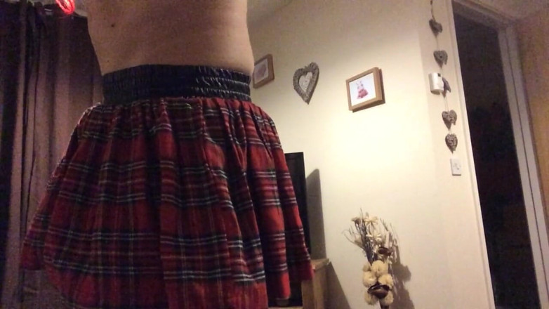 The Midnight Minx: Themidnightminx cute tartan striptease