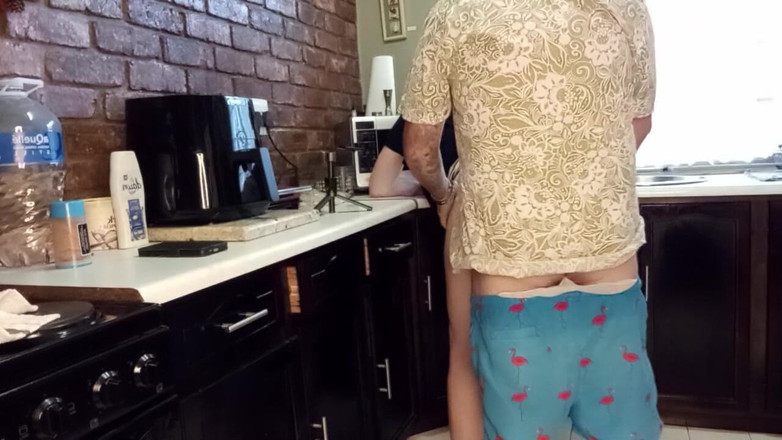 Bigjoefuckalott: POV後背位濡れたタイトマンコ