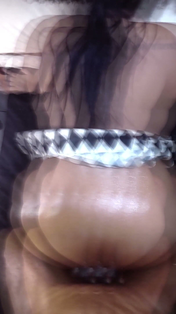 PABLO N3GROBAR: Giantess Goonie Latina