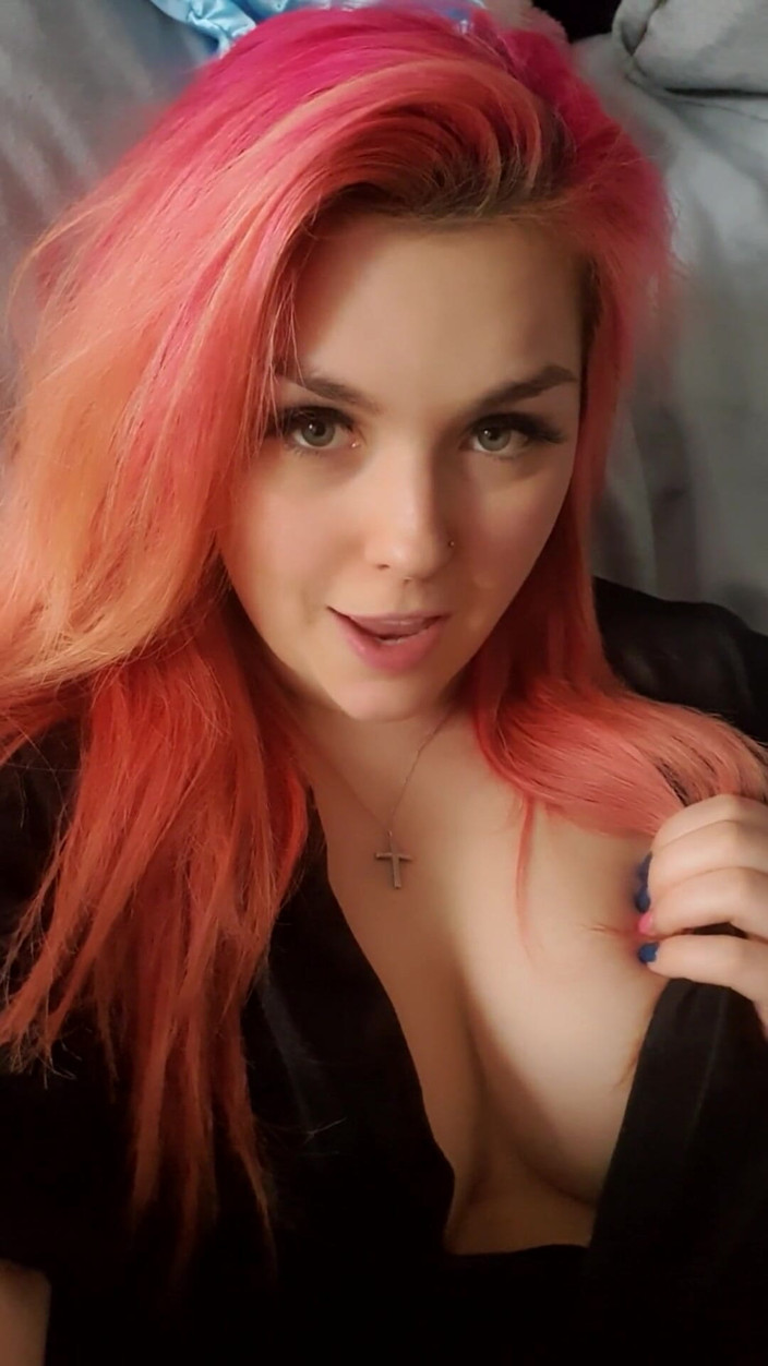 Mandy Foxxx: Stetching &amp; Gaping Both My Holes with All My Fingers Then...