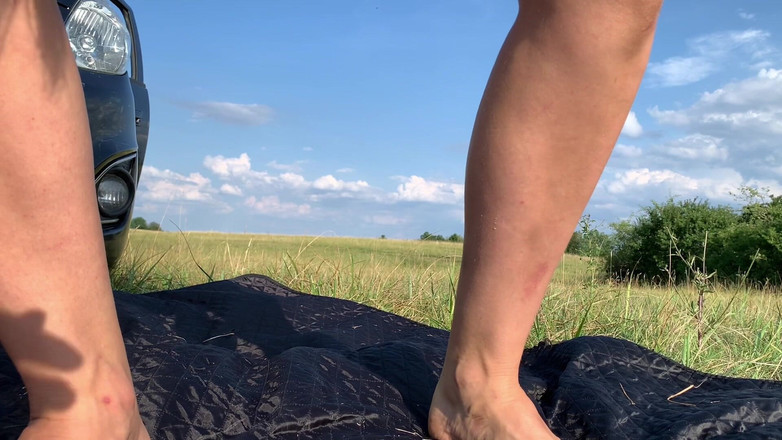 DINA LIGHT: Hepsi çıplak: derinliklerde bir yolculuk