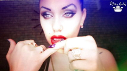 Goddess Misha Goldy: SPH und jungfräuliche demütigungen für dich!