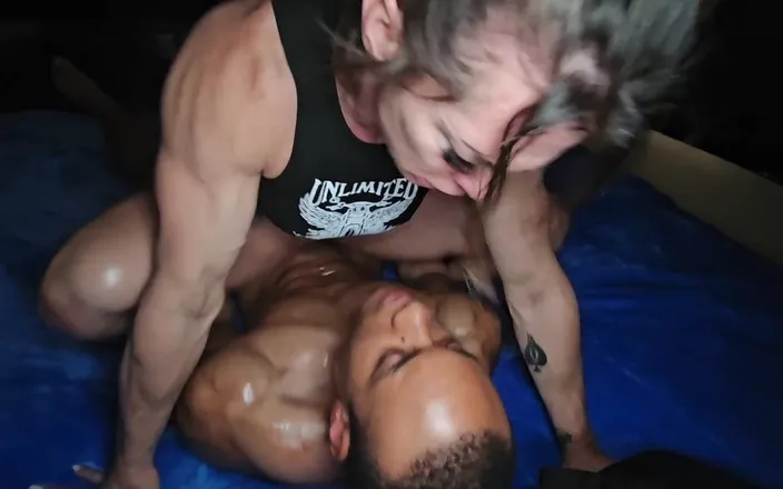 Simone Steele: Rimjob Royalty After Dark