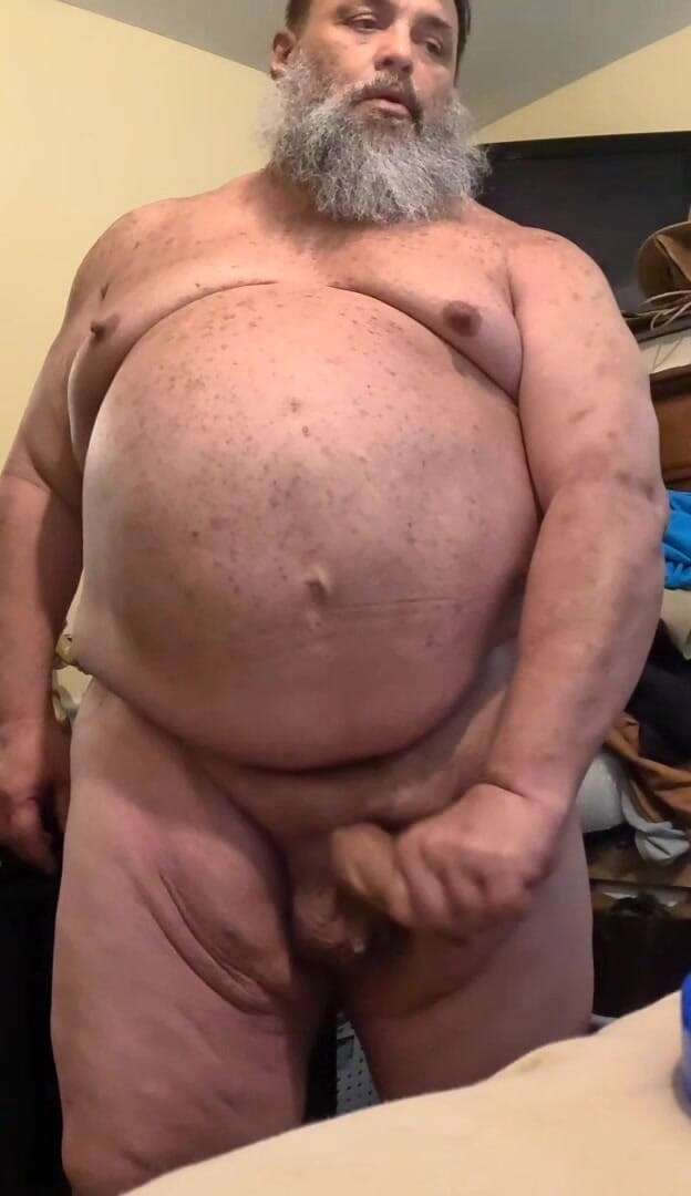 GeneWadexxx: Un gros papa éjacule devant la caméra