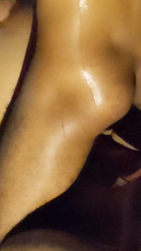Creamy pussy: मेरे तलाक वाले दोस्त को चोदना चाहिए