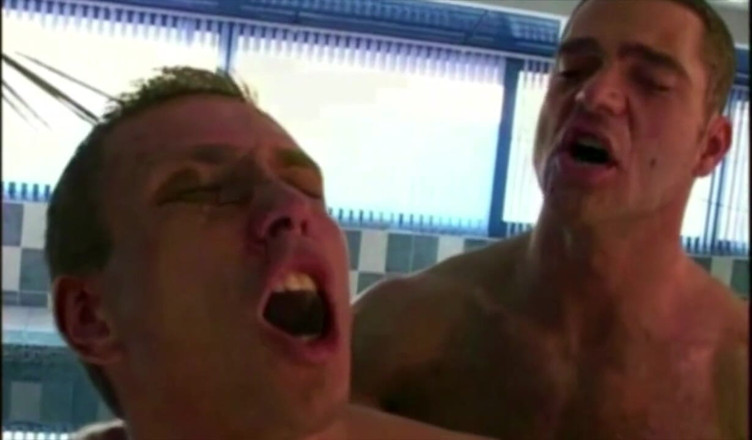 Crunch Boy: Straight fuckers at the solarium