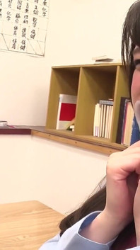 Depois da aula, lambendo o nariz e clube do perfume da boca - Tsubasa Ichimiya e Ako Maeda
