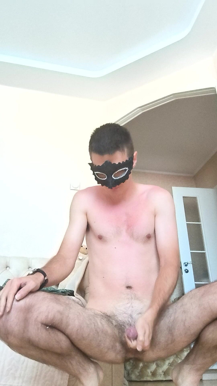 webcamboy98: Maskeli web kamerası çocuğu boşalıyor