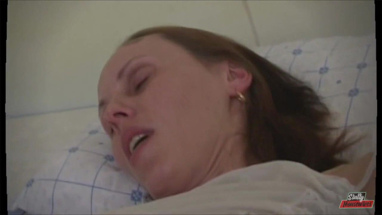 Vere Casalinghe Italia.: I fucked the babysetter while my parents were out of...