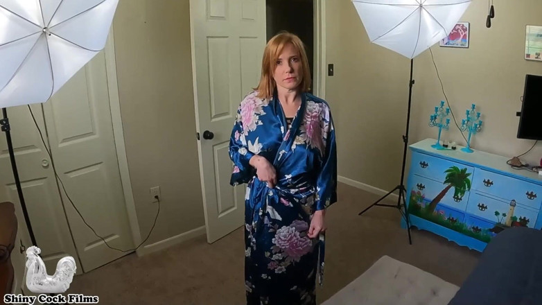 Jane Cane: Macecha pózuje nahá pro nevlastního syna - Jane Cane, Shiny Cock...