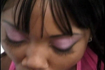 CBD Media Interracial: Teman wanita berpantat gelembung ditembusi pepek Afrikanya dengan mendalam