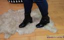 KimisWorld: Como você gosta de minhas botas e meia-calça preta?