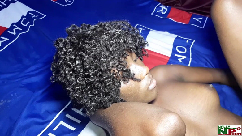 Krissyjoh: Miriam नवीनतम अफ्रीकी अश्लील वीडियो में अपनी प्यारी तंग चूत के लिए परफेक्ट लंड चोदती है