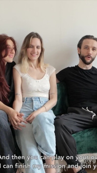 Trio amador - duas deusa francesa compartilham um homem de sorte.