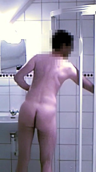 험핑 오줌과 샤워 자위