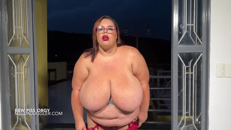 Angel BBW: Angel BBW em outra orgia extremamente molhada