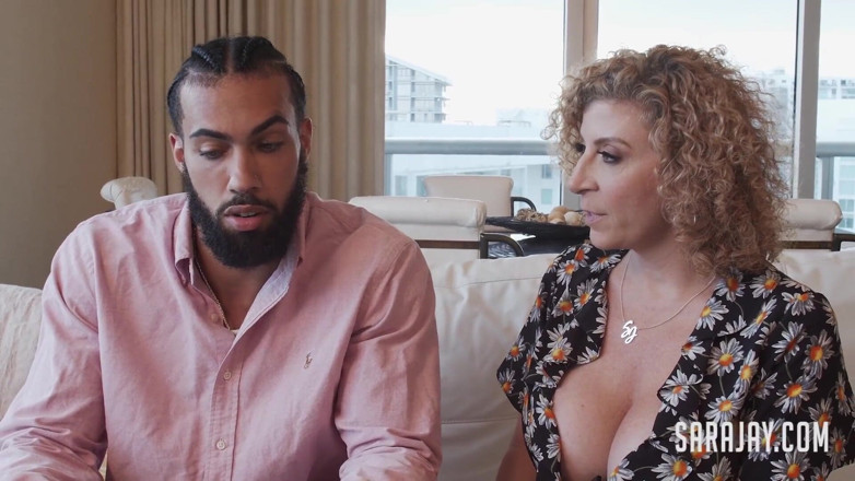 Sara Jay: Sara Jay büyük zenci yarağı James Angel tarafından sikiliyor