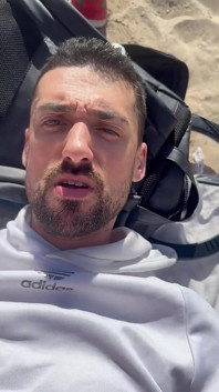 Papa fickt Großer Arsch Muskulöser Sportler Am Strand