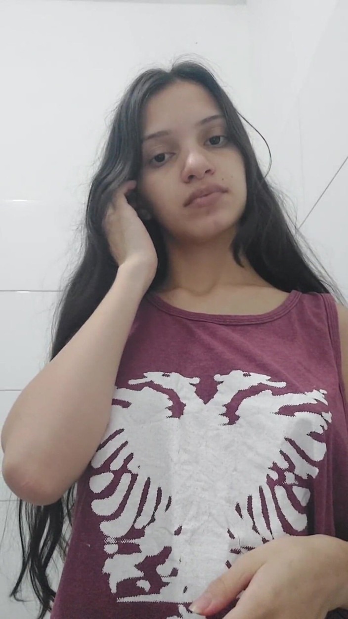 Alice Lima: Sledujte, jak stříkám mléko z mých koz