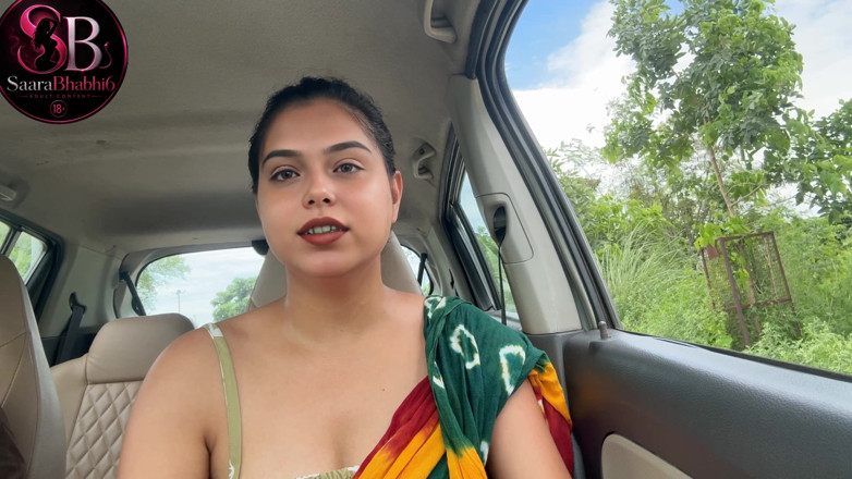 Saarabhabhi6: Doggystyle handjob für freund im auto im freien - riskanter sex...