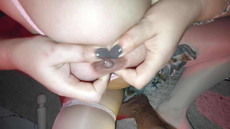 BowingFlirt21: Schiaffi e frustate di tette lattiginose dal fidanzato mentre mi...