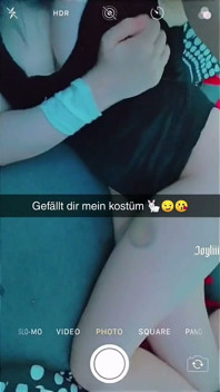 อยู่บ้านเดียว แล้วกลับมาโชว์หีสดๆ บนแชท Snap