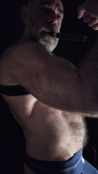 Hairy Muscle Leather Stepdaddy Showing off