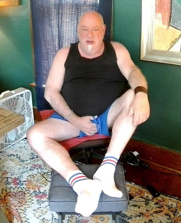 beardaddychub: Beardaddychub szarpnie się w zapasach Jock na kamerze!