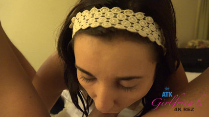 ATK Girlfriends: Vezmete ji do ložnice a tvrdě ji ošukáte, dokonce se...