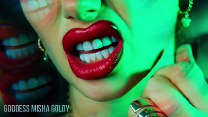 Goddess Misha Goldy: Dompet memukul mengeringkan! Bibir saya memiliki awak dan dompet awak!