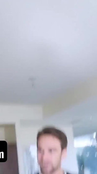 Creepy Stepbro a jeho přítel se střídají v šukání nevlastní sestry se zavázanýma očima Tiffany Watson