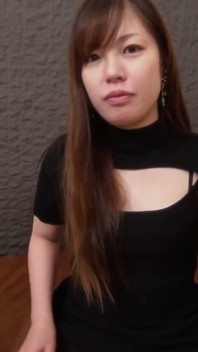 날씬한 거유 곡선을 가진 두 명의 오지는 미녀가 생 질싸로 3p 엔딩을 공유합니다.