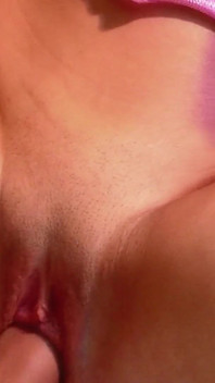 Gattini più hot scena 2 gattine tettone in lingerie scopano insieme in un'orgia