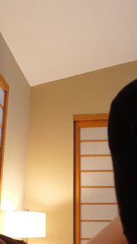 Je te défie d’éjaculer dans la chatte de ta demi-sœur