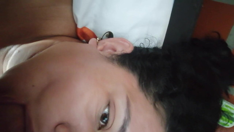 Valkyrie and Luigy Couple: 我的荡妇女友喜欢吮吸我的蛋蛋