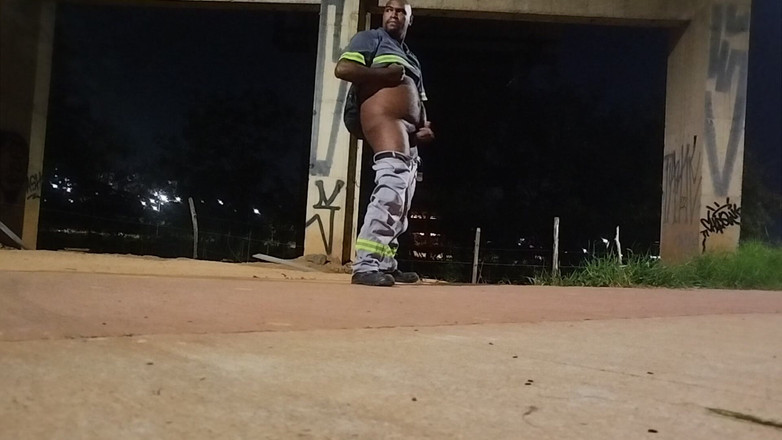 TheBlacKHunterr: 在街上手淫