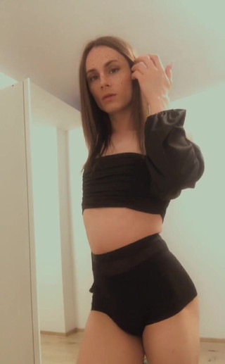 TS Kylie Star: 我可能不是兔子，但我仍然跳舞