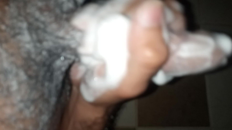 Cute boy jerks off: Meme pompası boy2 duşta zaman geçiriyor ve bir süre banyonun...