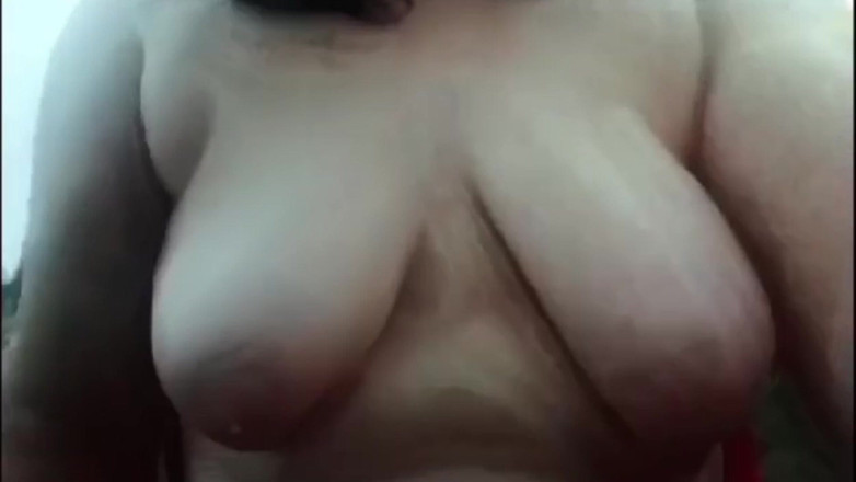 DevilbitchNat: Ancora una volta sto andando in topless all'aperto