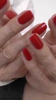 Masturbează-te pentru mâinile mele frumoase cu unghii roșii, POV, JOI, ținută elegantă, Lady Victoria Valente