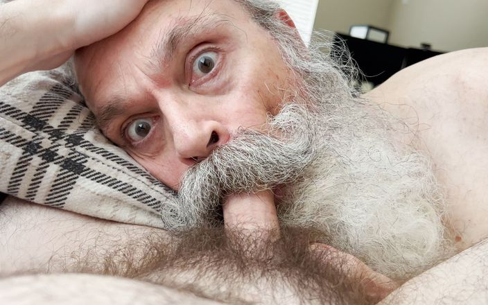 FuzzyBeardBoy: Ông nội bú cu - đụ mặt &amp; đã qua sử dụng