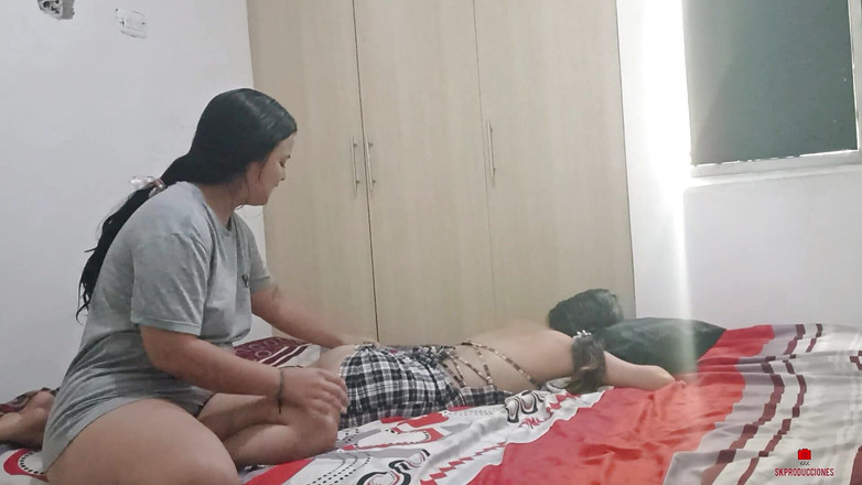 Kym: मैं अपनी सौतेली बहन को अकेला पाता हूं और जब तक मैं उसे चोदता हूं तब तक मैं कामुक हो जाता हूं