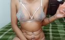 Reina Fantasy: I Show You My Toys and I End up Very...