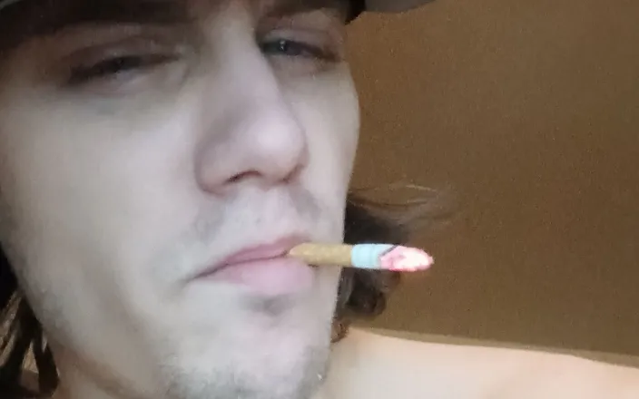 Smoke fetish: Sunny Smoking Bust Big Loads