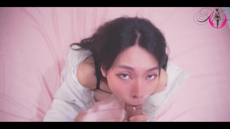 Miuzxc: POV: 배다른 여동생이 열을 가할 때