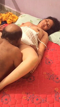 Seksi ev hanımı sert seks