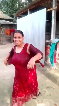 Village Girl's Bathing Video